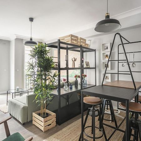 イスタンブールCentral And Refreshing Flat In Beyogluアパートメント エクステリア 写真